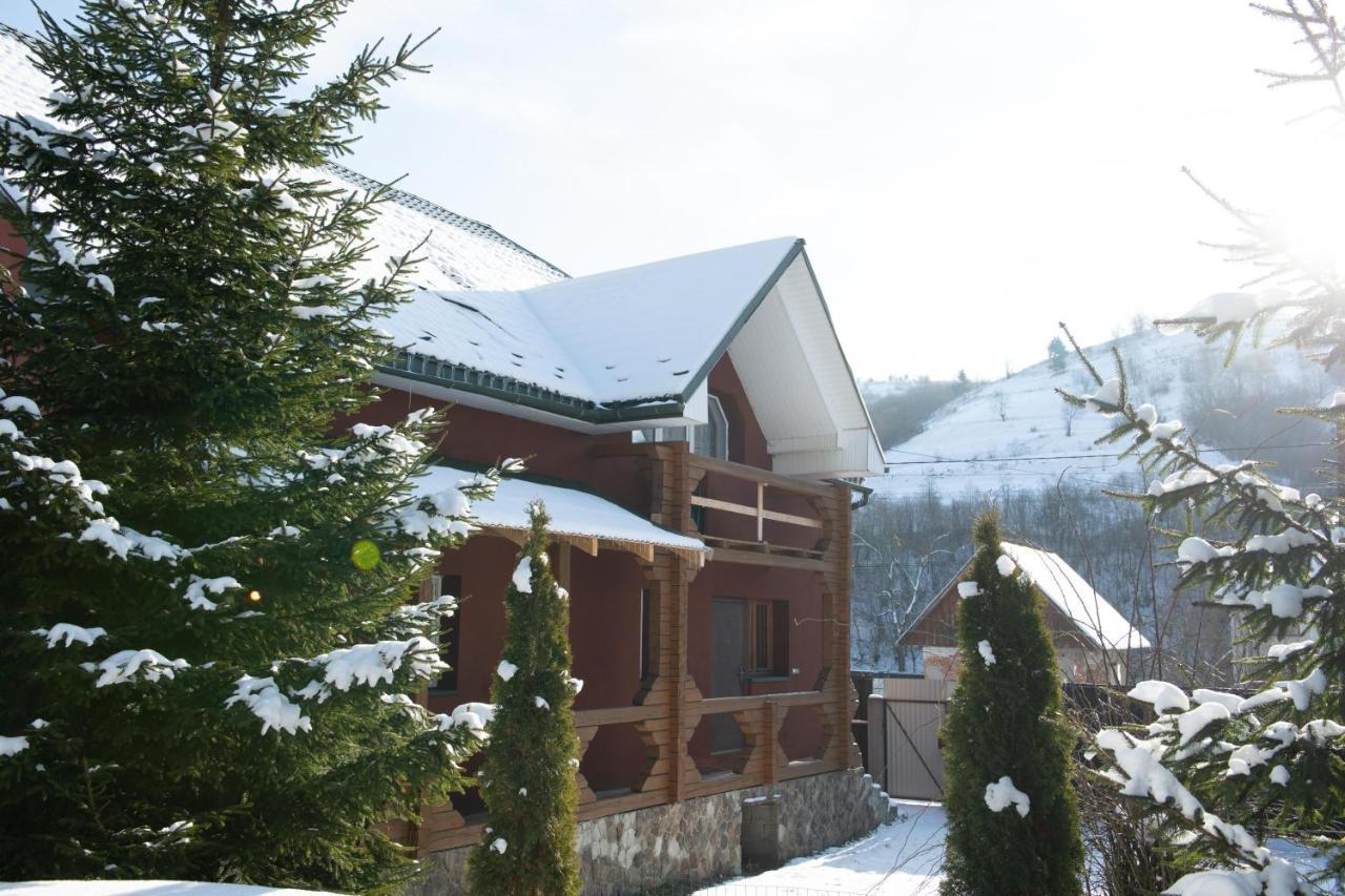 Sun Hotel Mizhhirya  Dış mekan fotoğraf